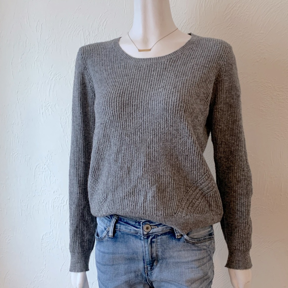 Grey sweater